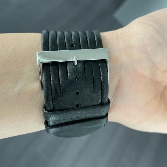 Guess Watch Leather - Picture 2 of 3